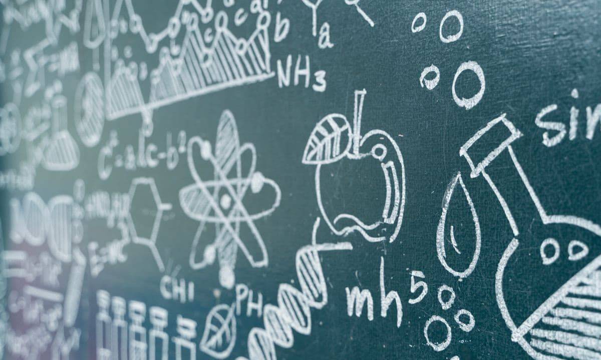 Le programme de physique-chimie en seconde : chapitres et compétences attendues