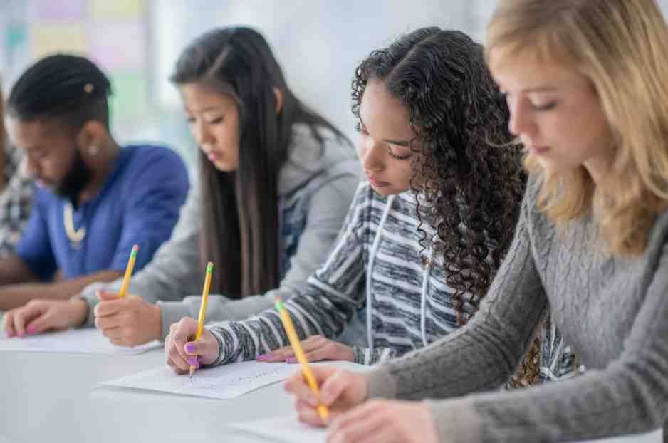 Bac SES 2025 : les sujets et corrigés de l’épreuve