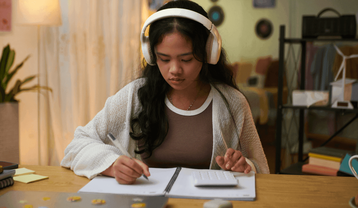Pourquoi votre ado bloque pendant ses devoirs ?