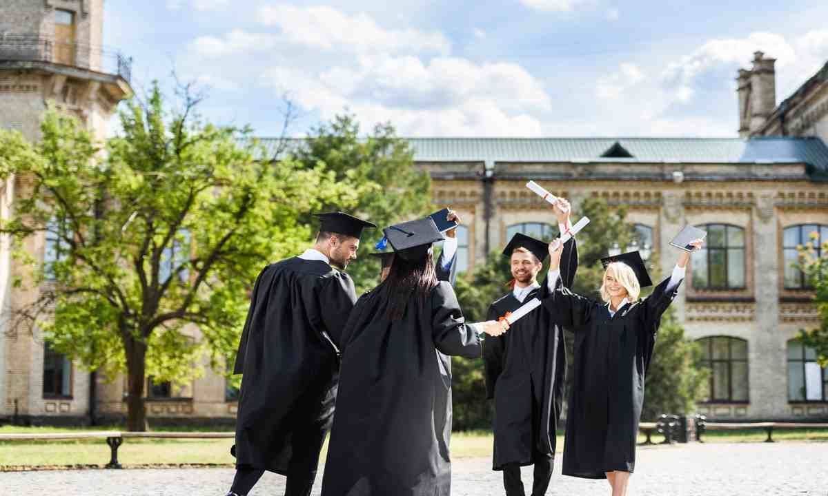 Parcoursup 2025 : les licences les plus demandées (et pourquoi ça compte)