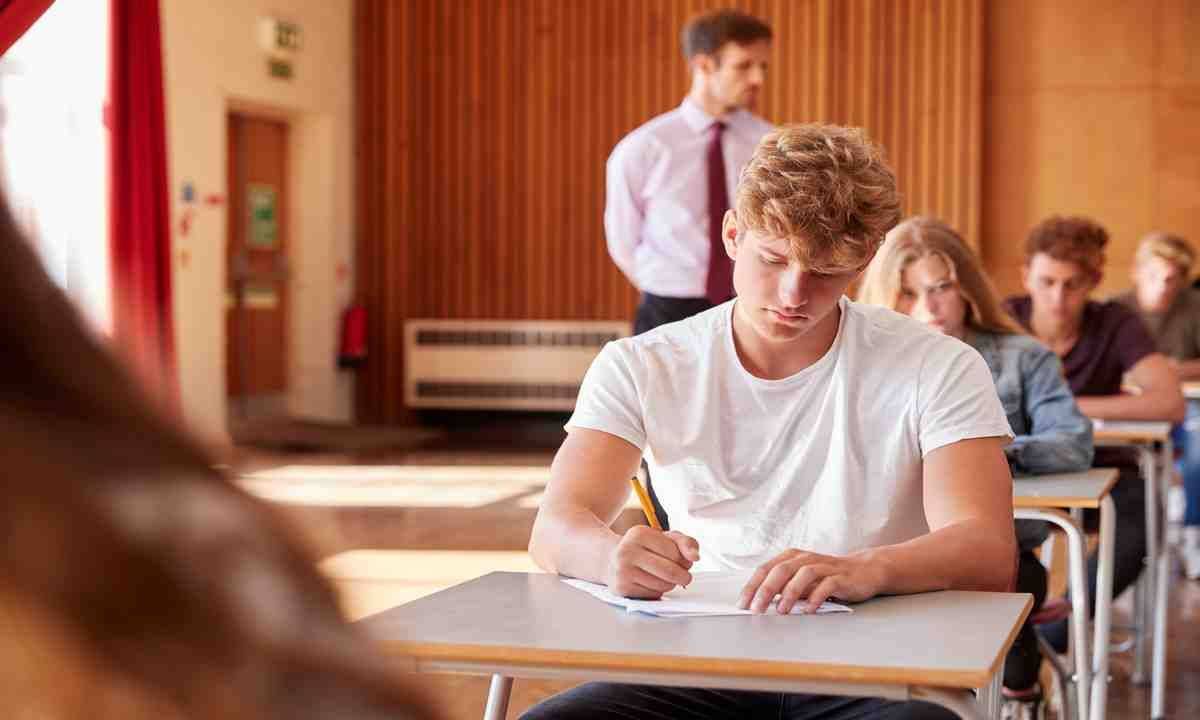 Sujets et Corrigés du Bac de Français 2025
