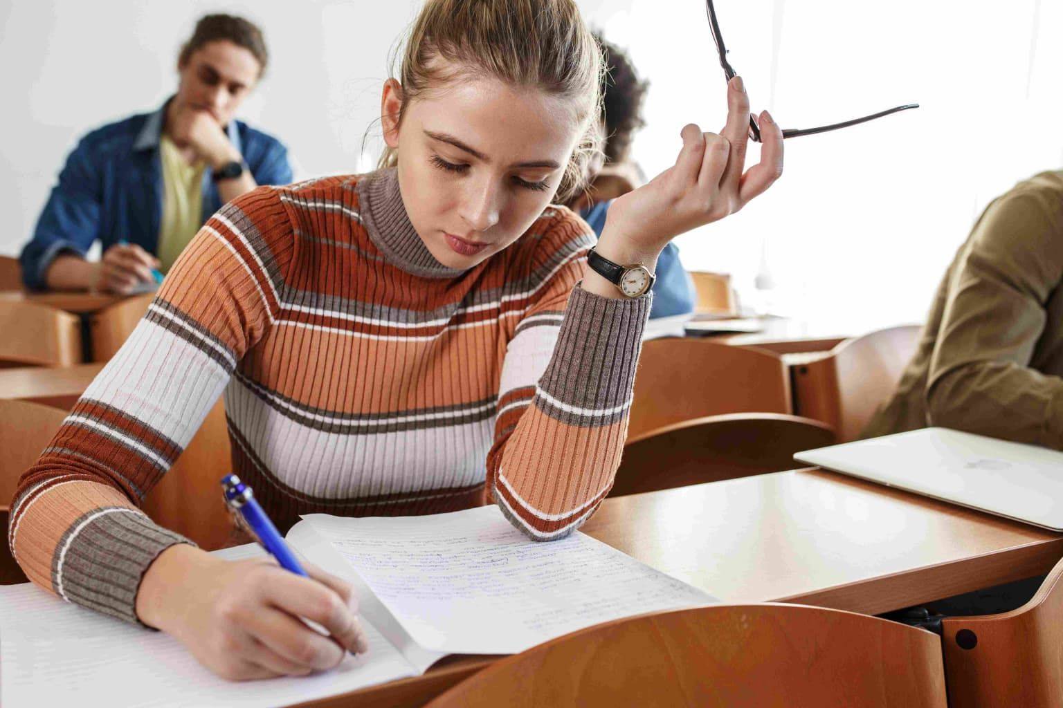 🔑 Fiches Brevet 2025 en Histoire-Géo et EMC : les notions clés à réviser